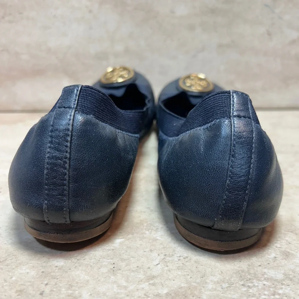 Tory Burch Minnie Travel Ballet Flats Navy Blue Leather Gold Logo Medallion 6.5